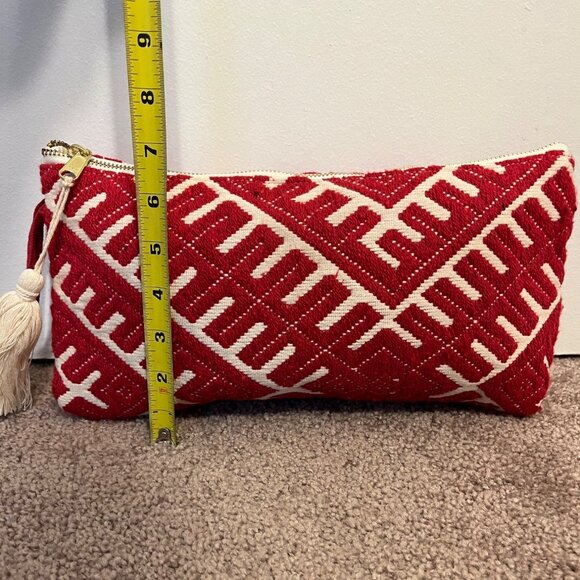 Red & White Geometric Stitched Pattern Enchante Accessories Clutch Tassel Strap - Picture 8 of 11